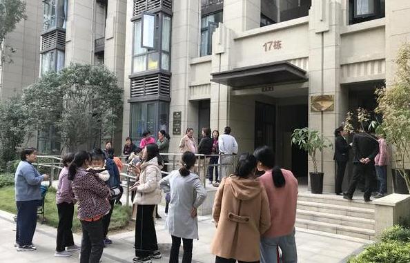 鄭州五建新街坊小區(qū)入住第二年仍“涼涼”！業(yè)主：老人和孩子都受不了了